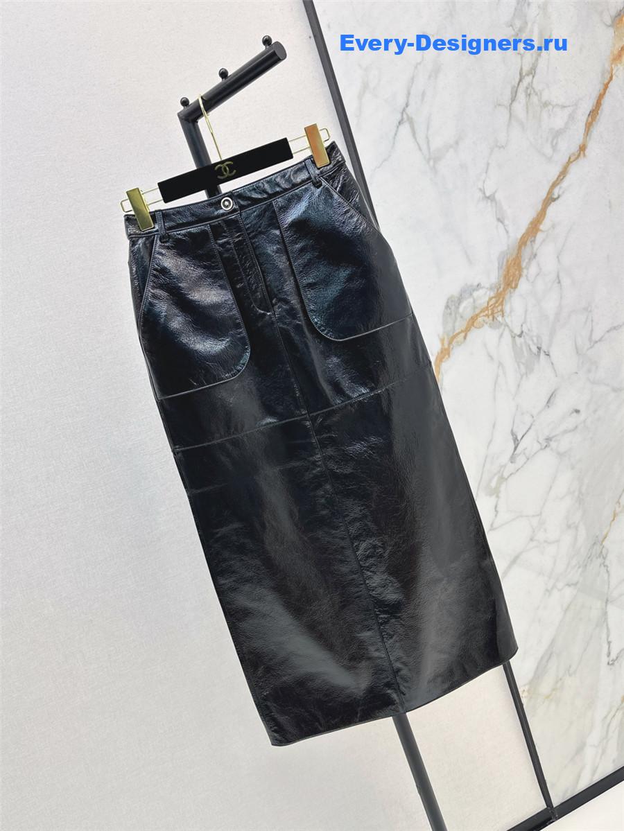 Ch**el black leather knee-length skirt