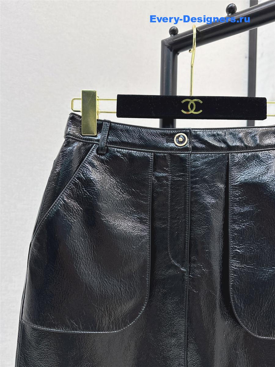 Ch**el black leather knee-length skirt