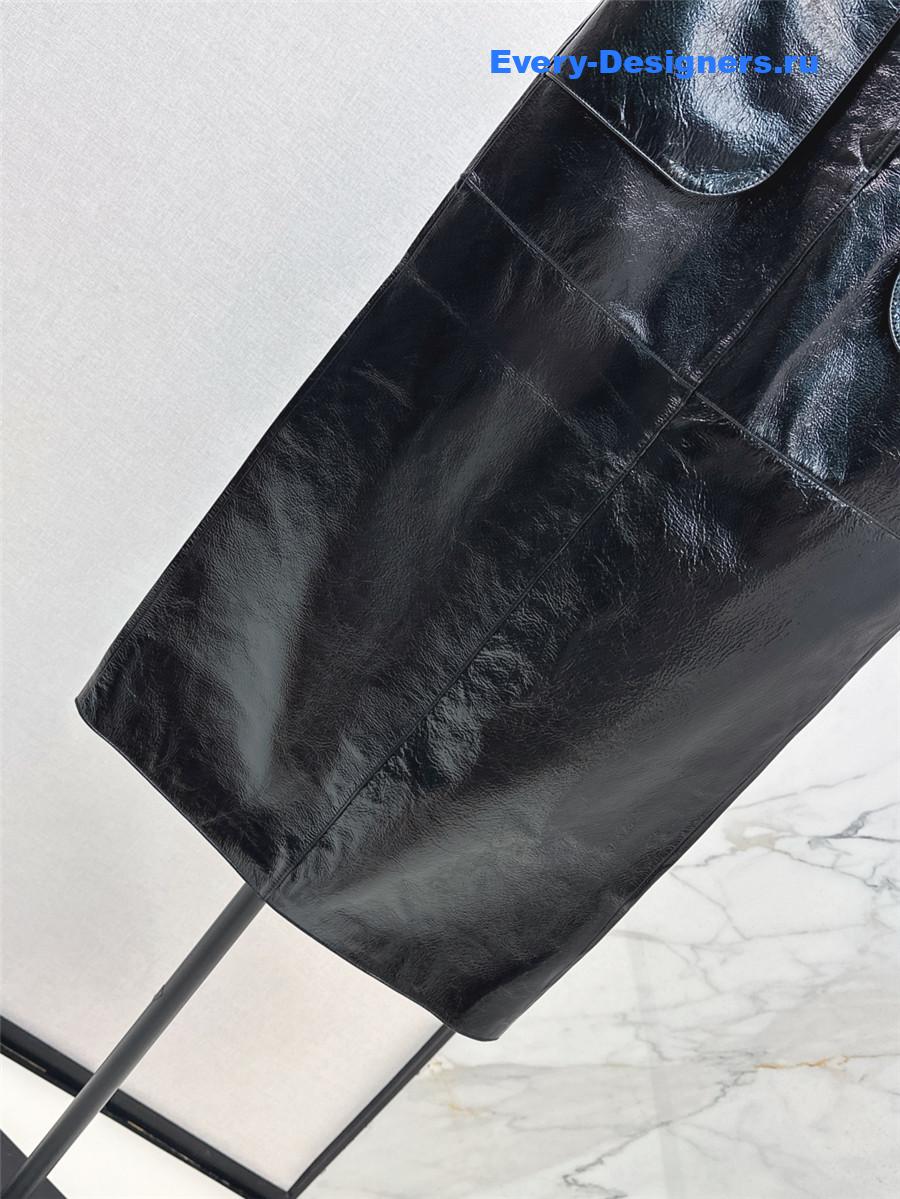 Ch**el black leather knee-length skirt