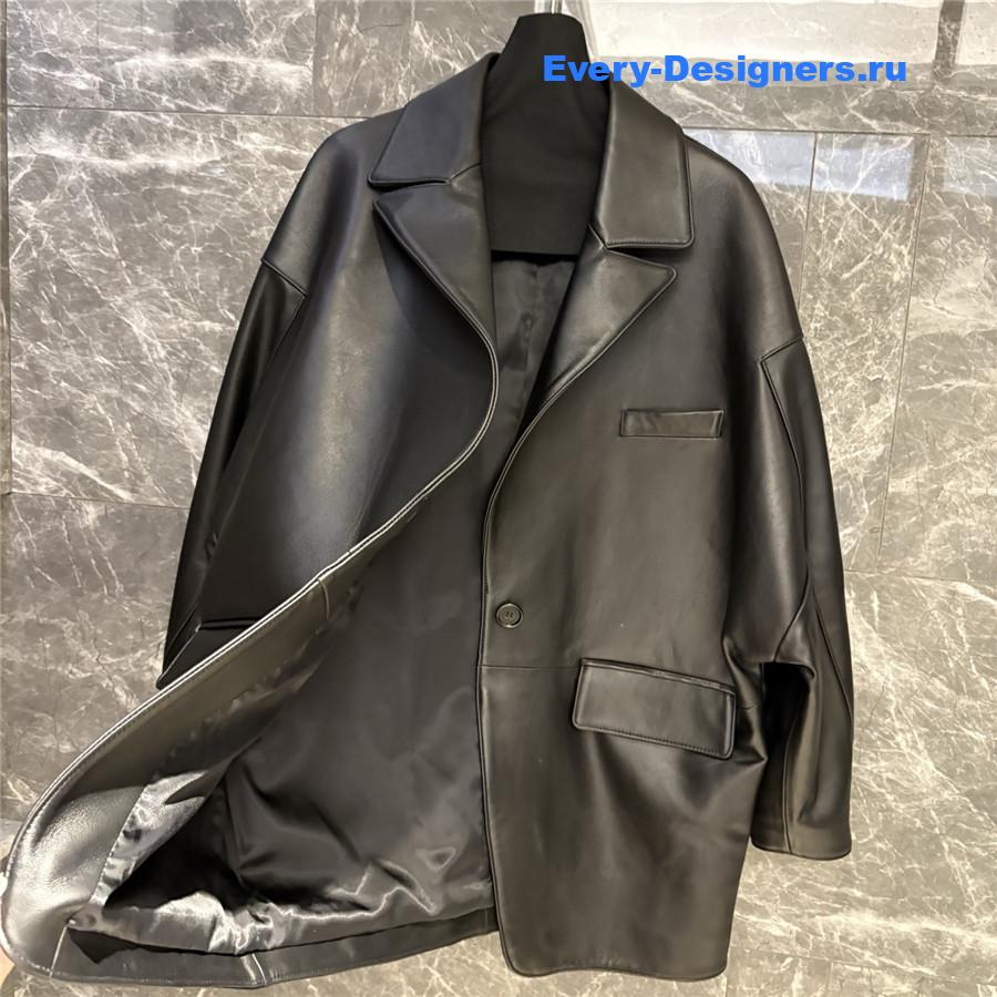 Sa1nt Lau*nt classic black leather blazer