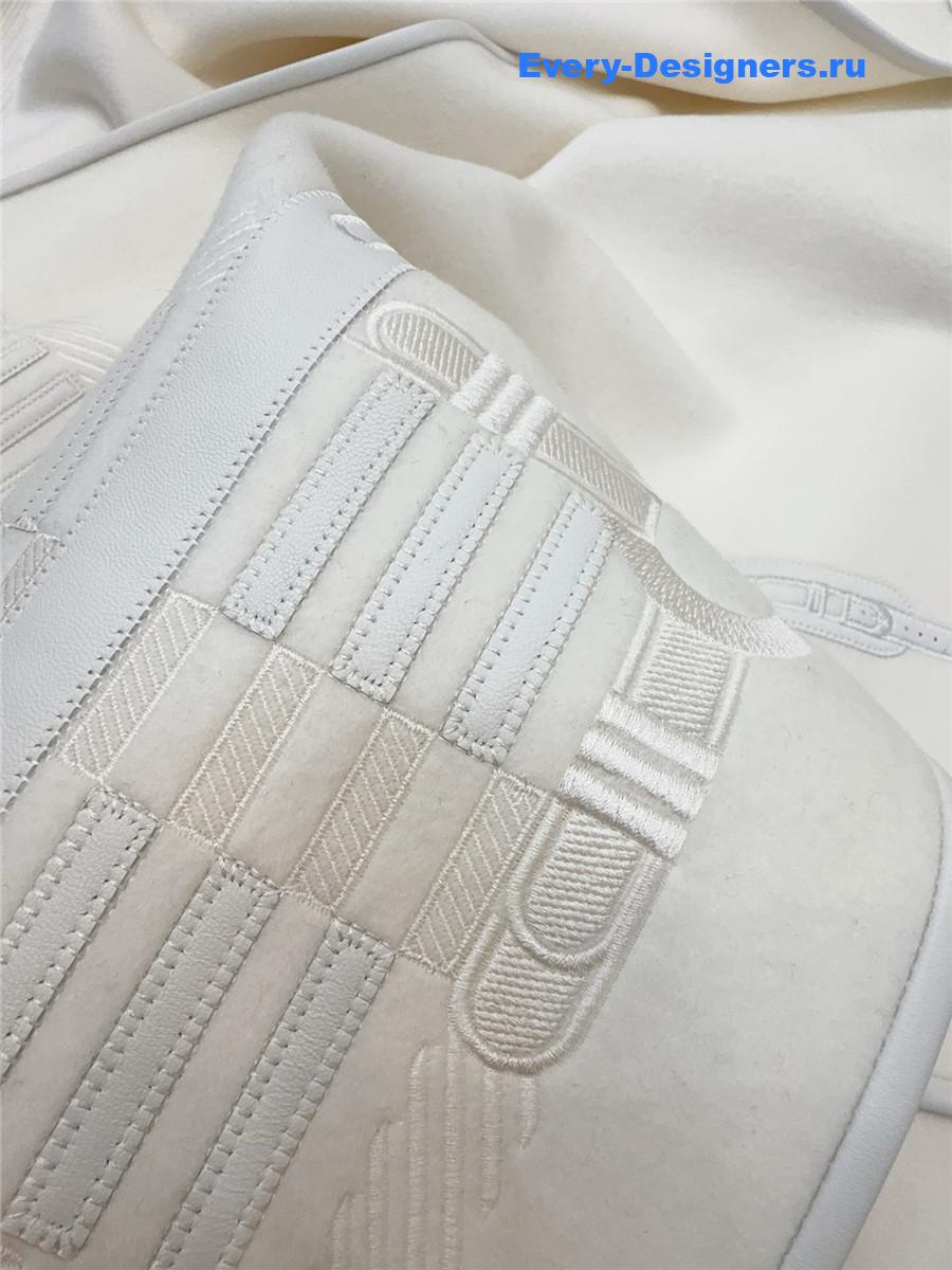 H**me5 white embroidered leather cape