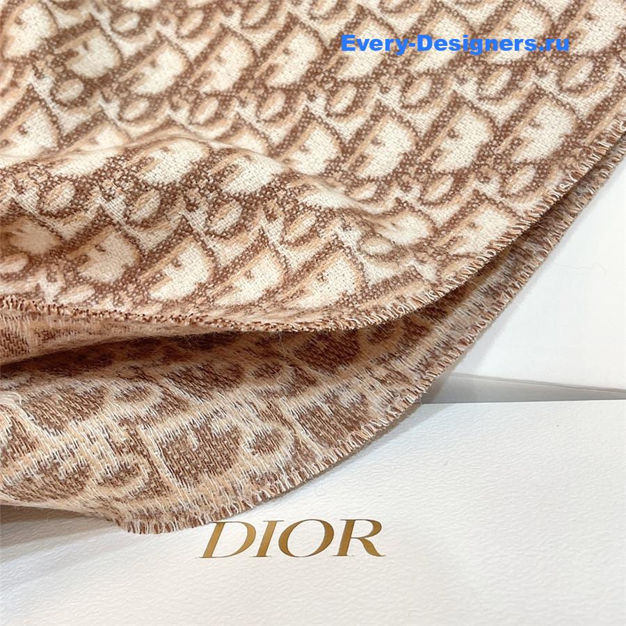 D10r beige oblique reversible scarf
