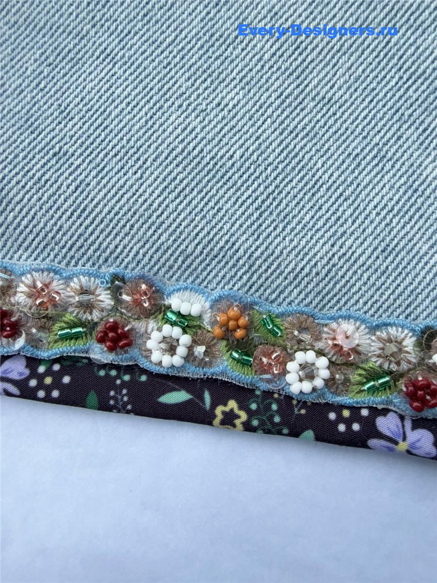 Va1e*ntin0 garavani contrast border denim jeans