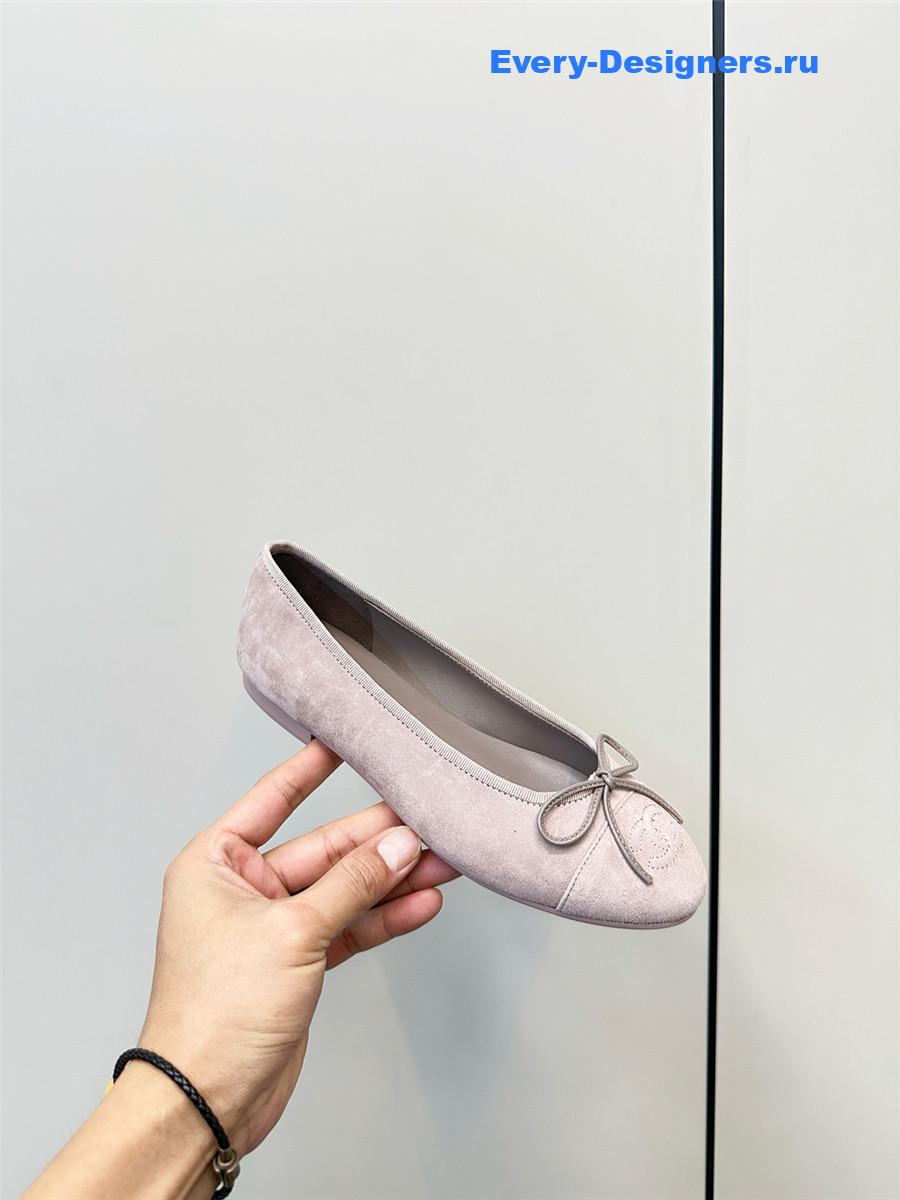 Ch**el grey leather cc ballet flats