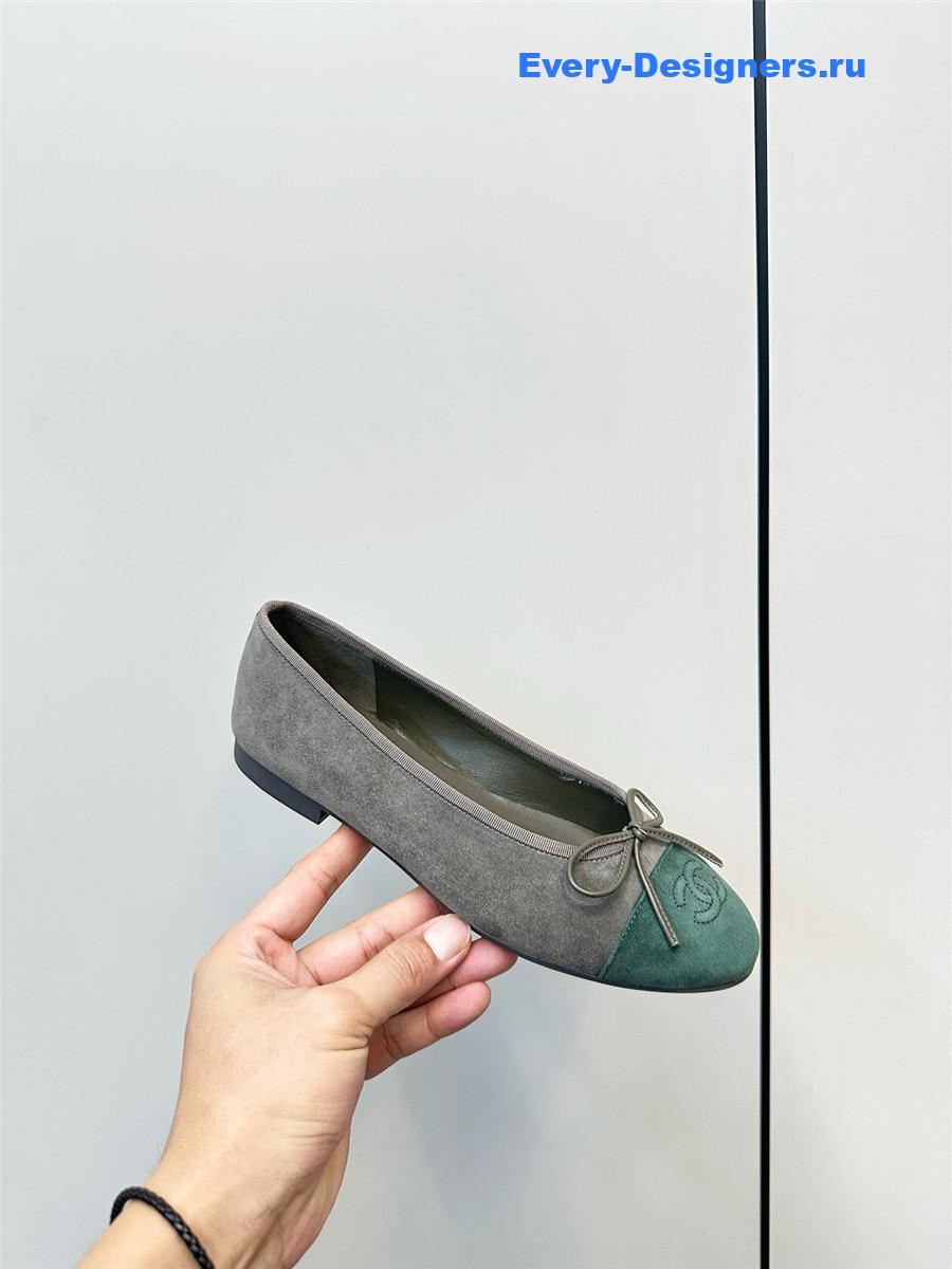 Ch**el gray & green leather cc ballet flats