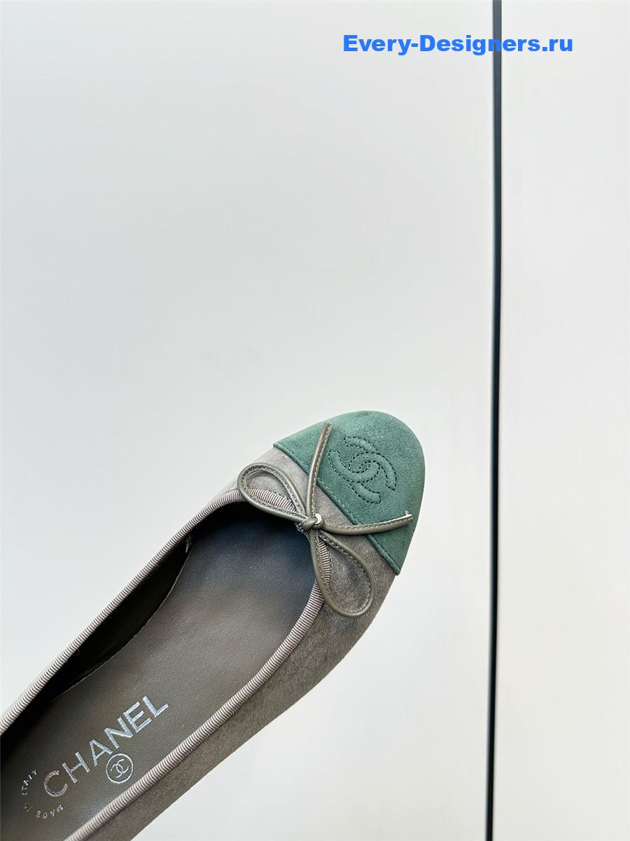 Ch**el gray & green leather cc ballet flats