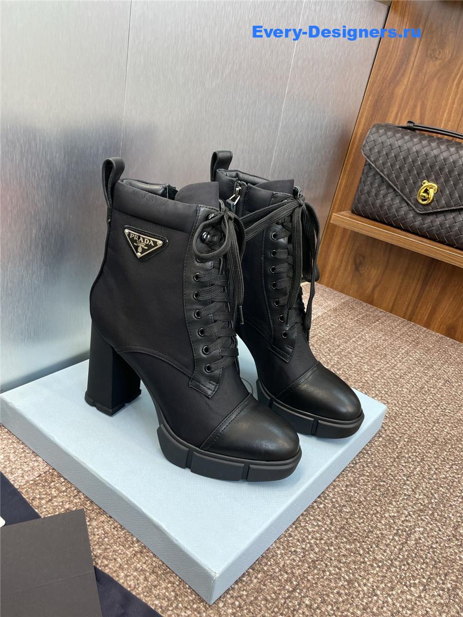 Pra*a spazzolato re-nylon metal triangle logo ankle boots