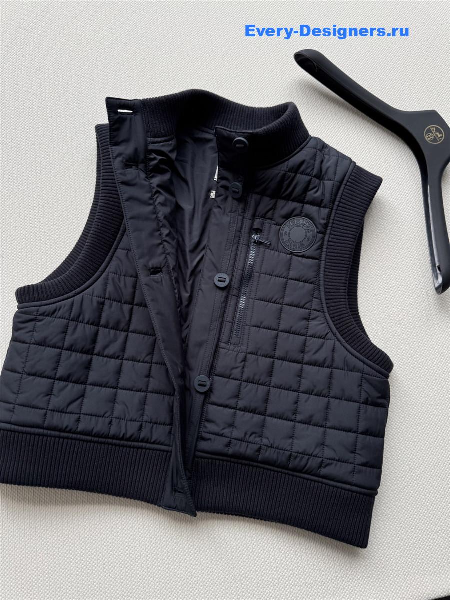 H**me5 black padded vest