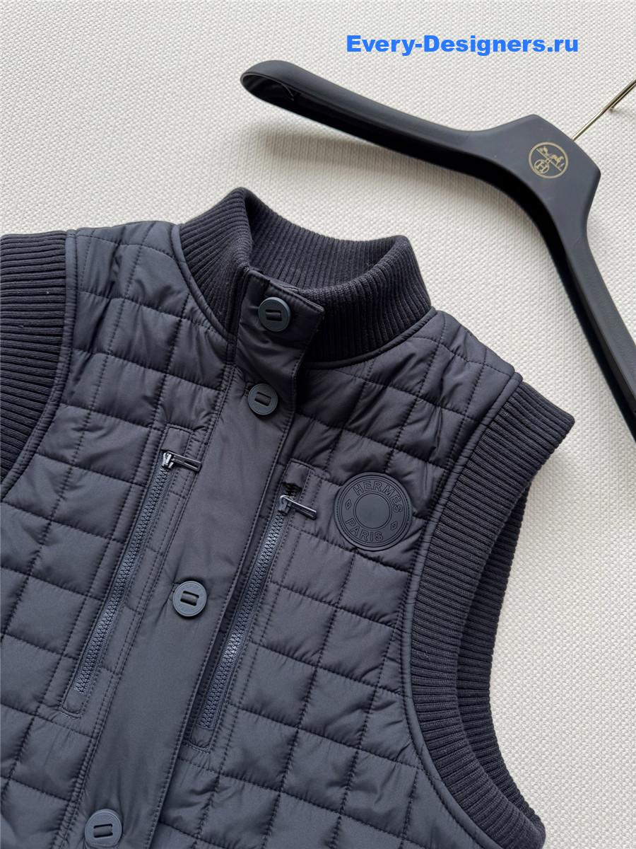 H**me5 black padded vest