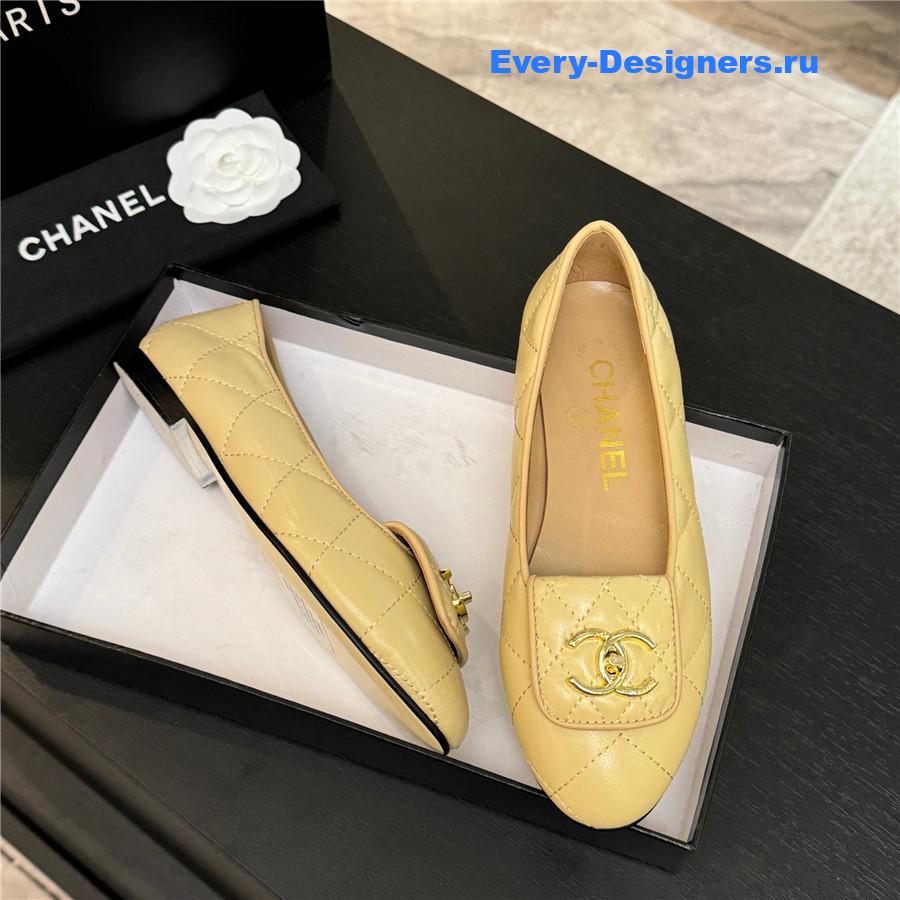 Ch**el beige quilted turn cc lock calfskin ballet flats