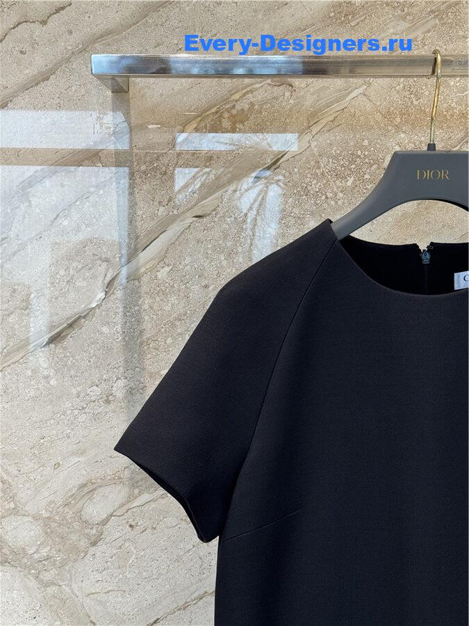 D10r black silk and wool dress