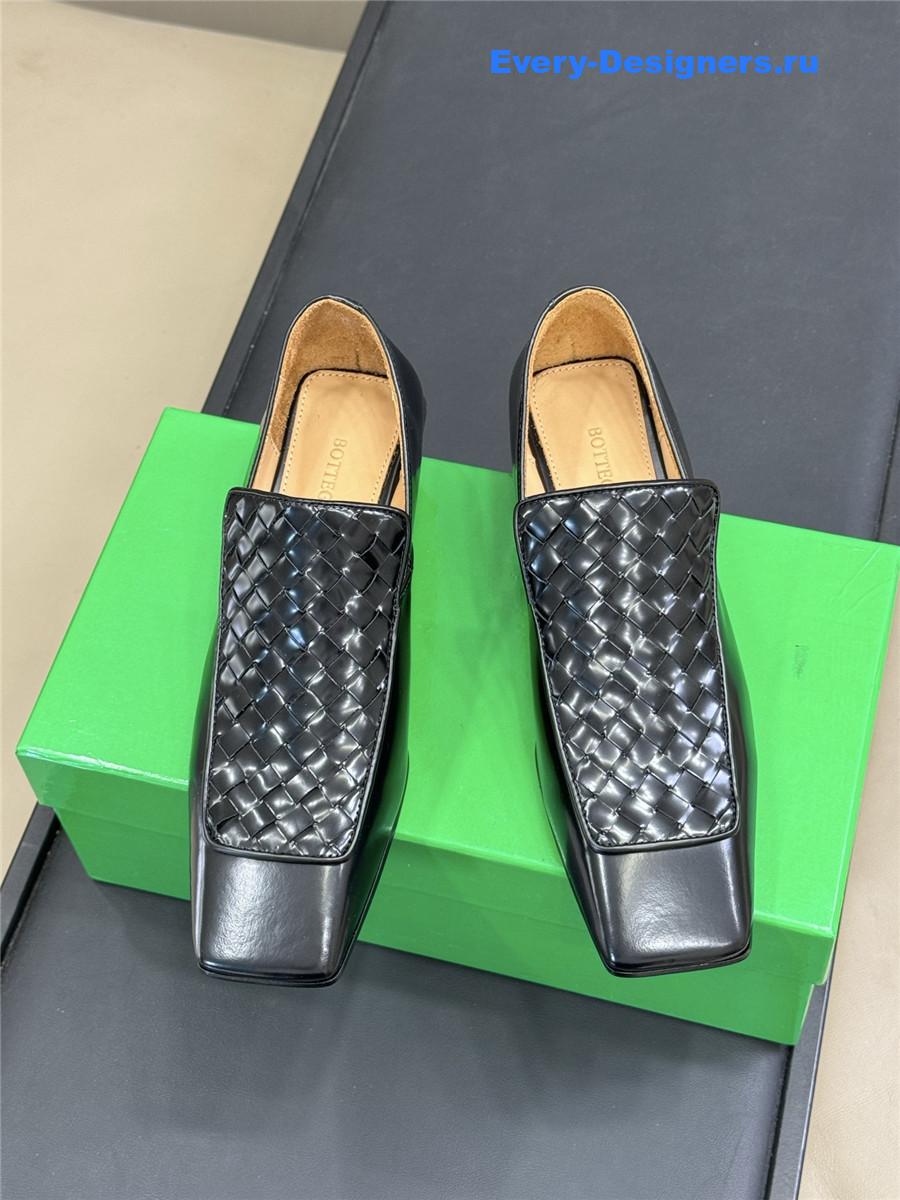 b0tt*ga Ven*ta black okinawa leather loafers