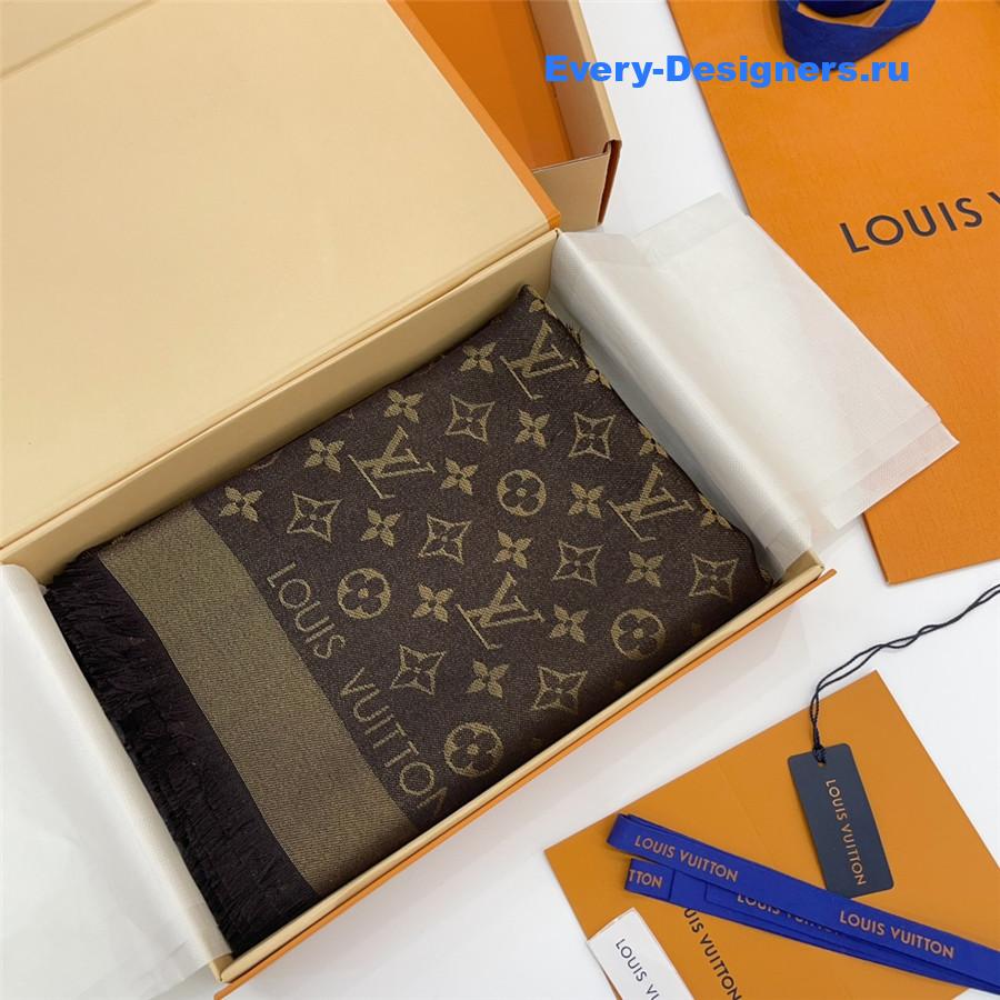 l0vis Vvtt0n shine monogram shawl