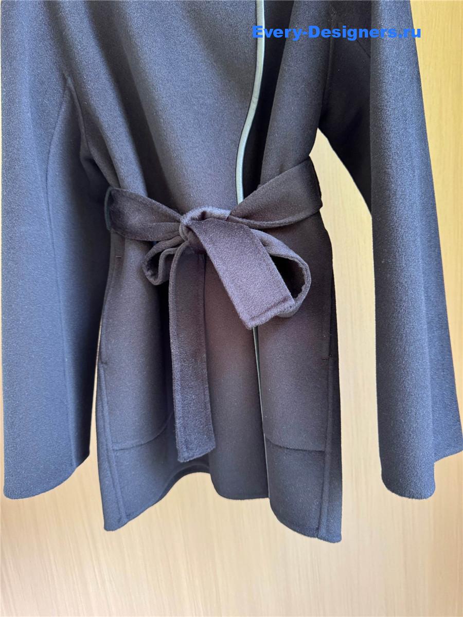 H**me5 leather buttons navy cashmere coat