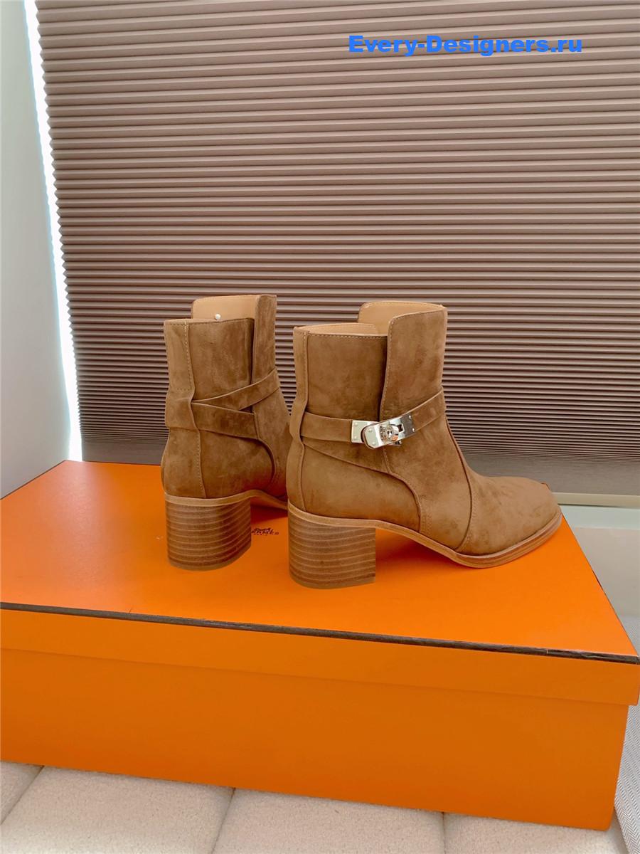 H**me5 brown suede frenchie 50 ankle boots