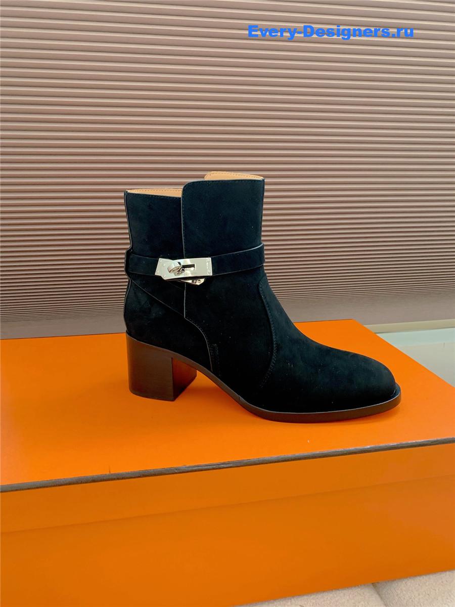H**me5 black suede frenchie 50 ankle boots