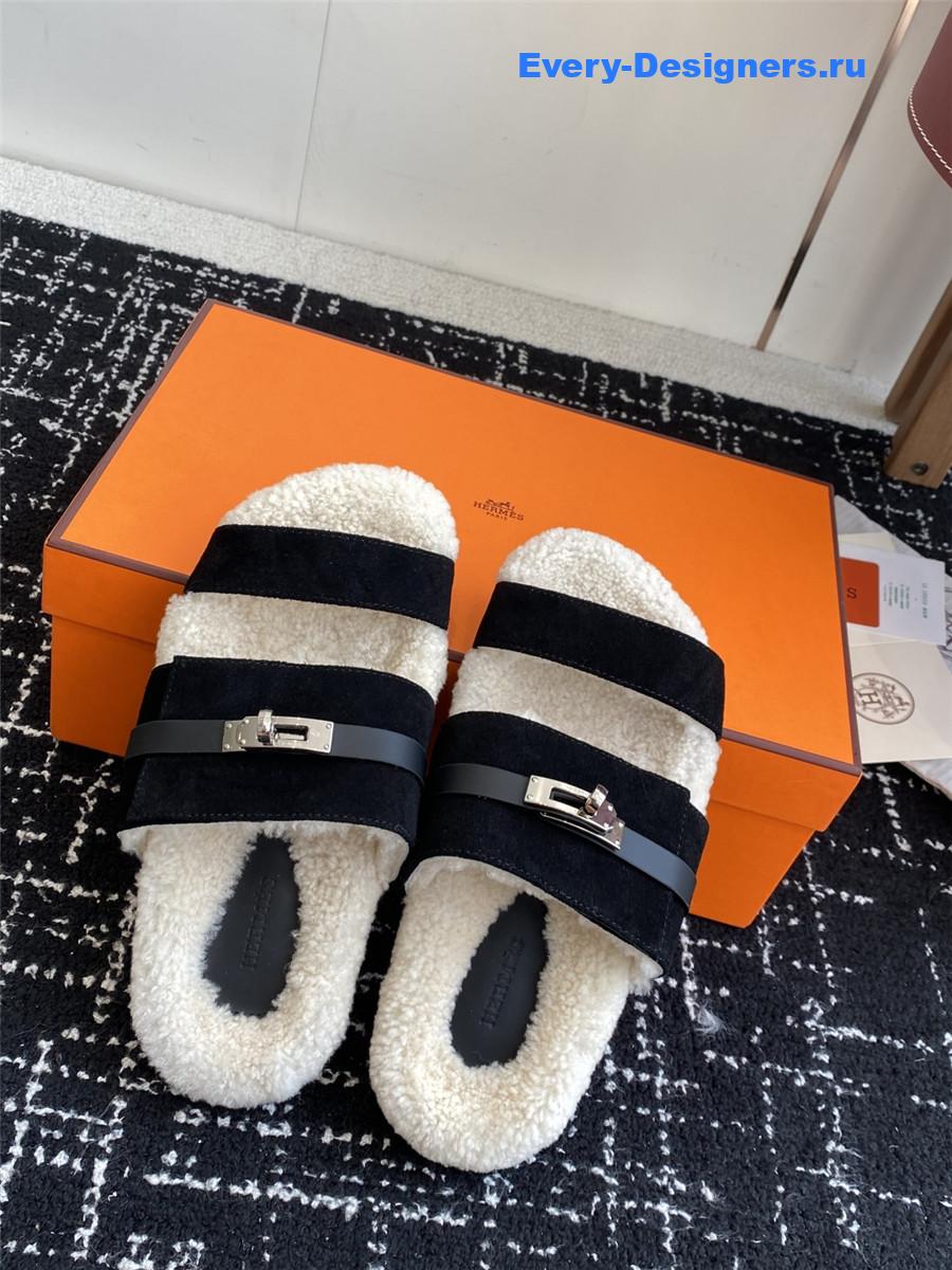 H**me5 black suede sherling chypre sandal