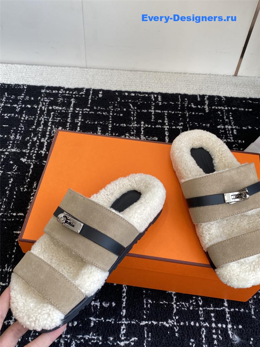 H**me5 gray suede sherling chypre sandal