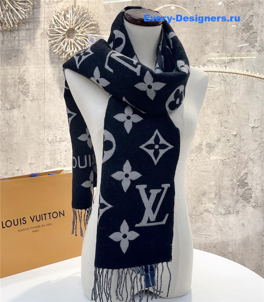 l0vis Vvtt0n lv navy essential shine scarf