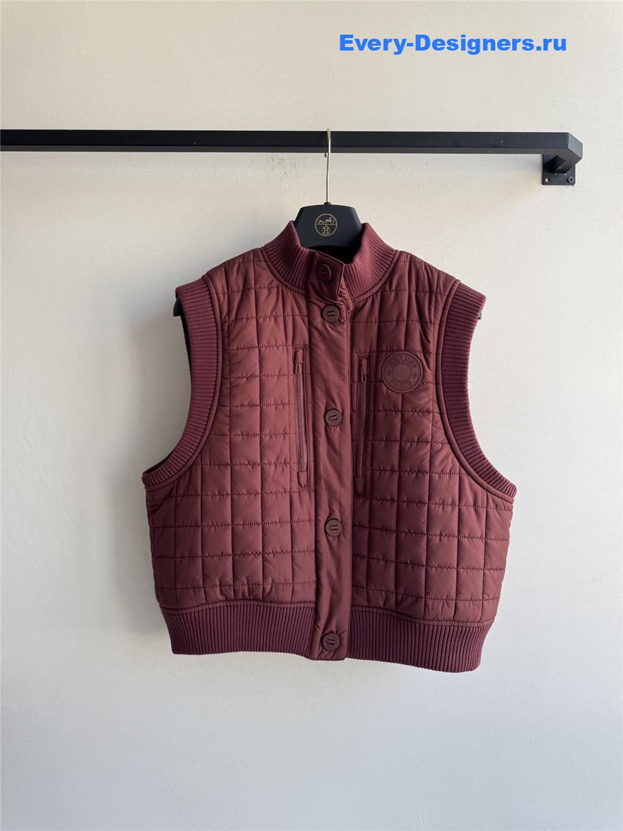 H**me5 burgundy quilted vest