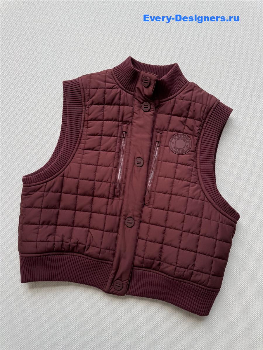 H**me5 burgundy quilted vest