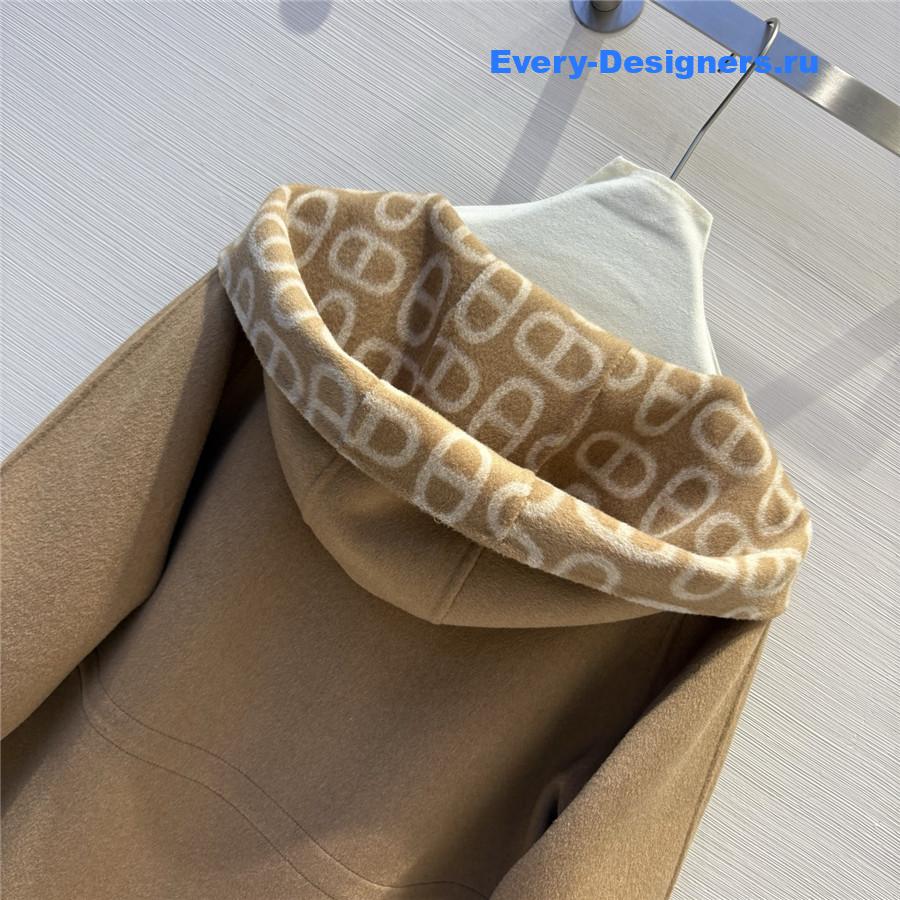 H**me5 double logo wool jacquard hooded coat