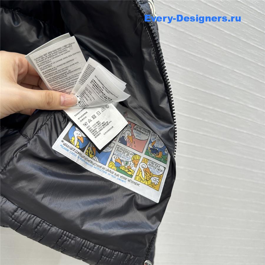 Moncler Chambres jacquard down jacket