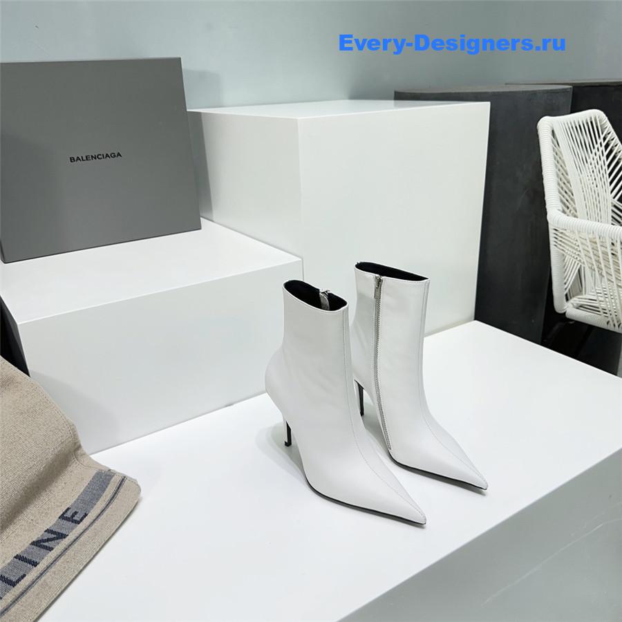 Ba1en*iaga white zipper pointed toe boots