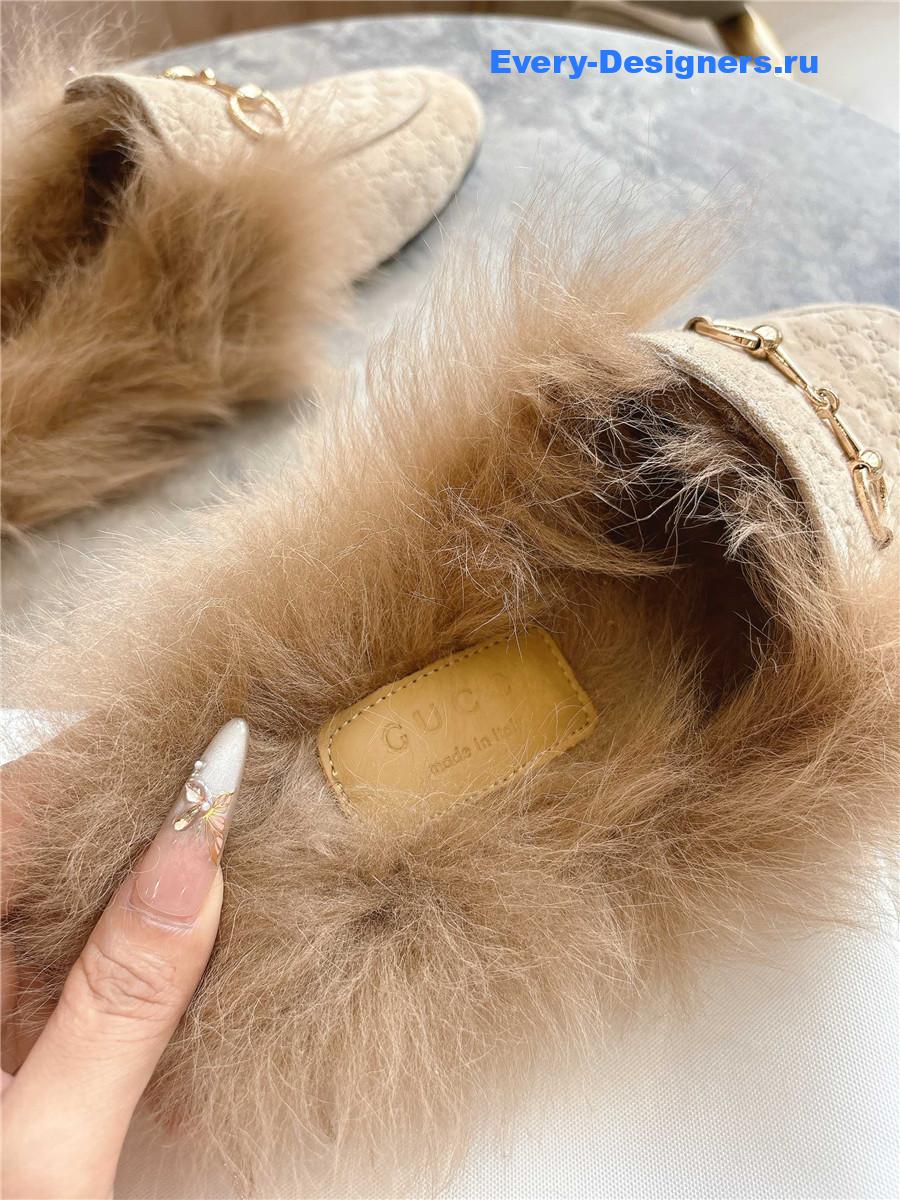 Gvc*1 beige gg princetown slippers