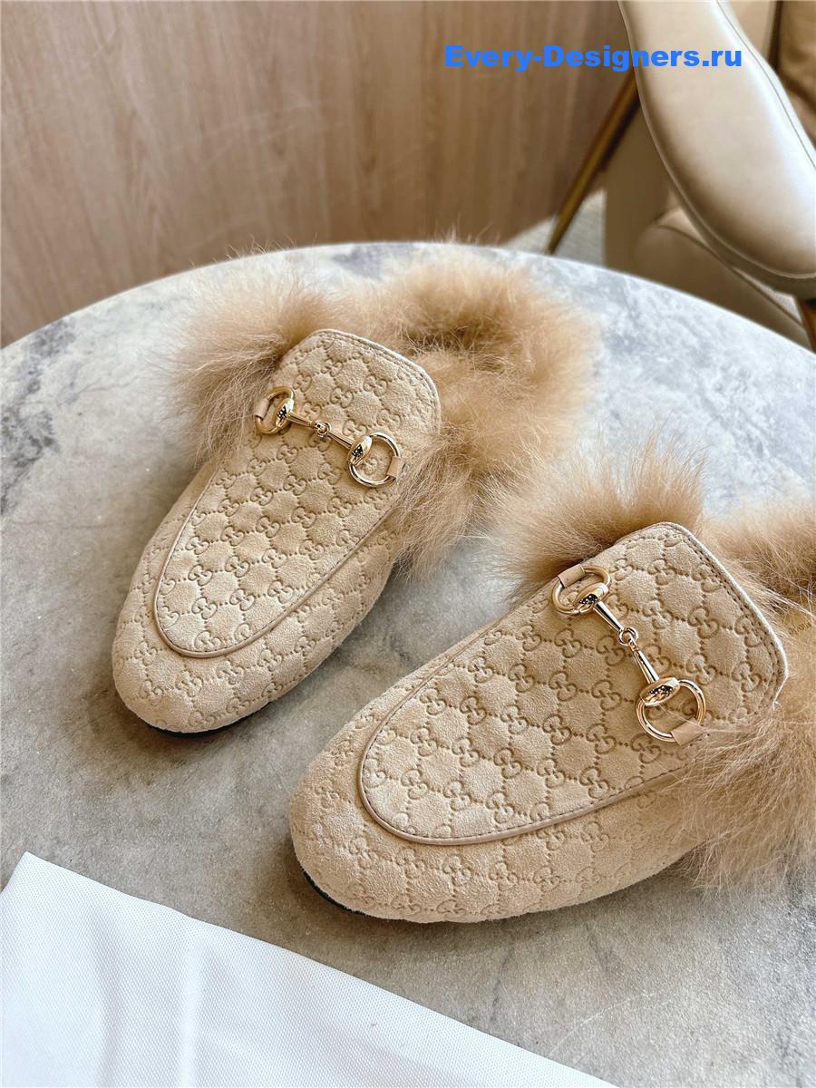 Gvc*1 beige gg princetown slippers