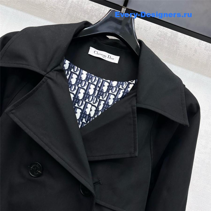 D10r black double-breasted trench coat