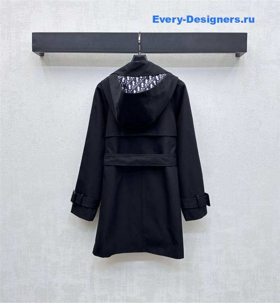 D10r black double-breasted trench coat