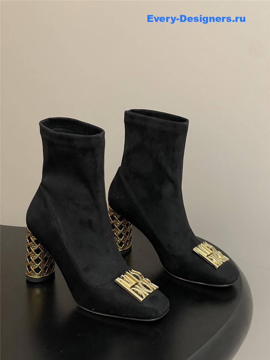 D10r black suede block heel ankle boots