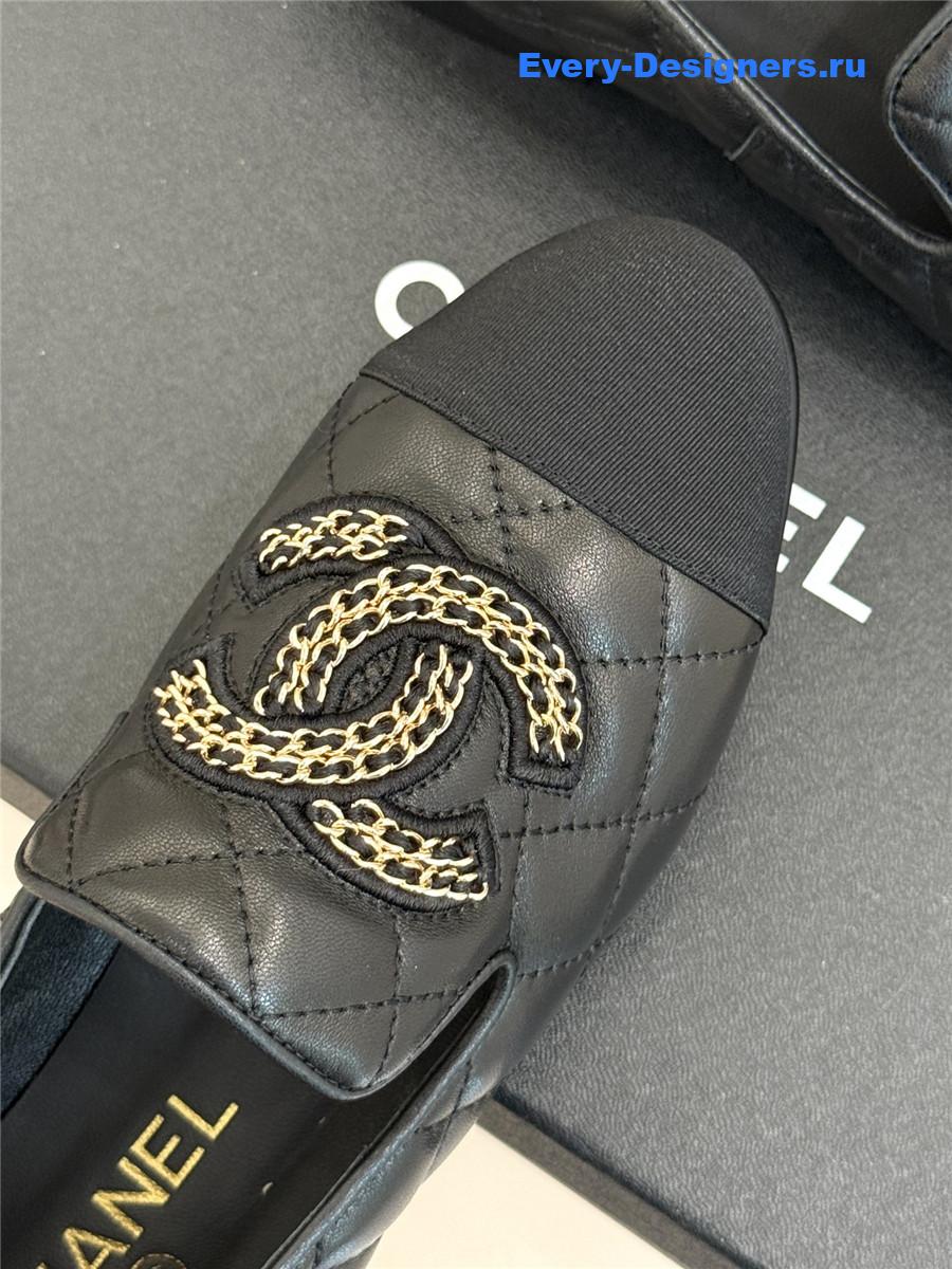 ch**el cc chain D1am0nd black loafers