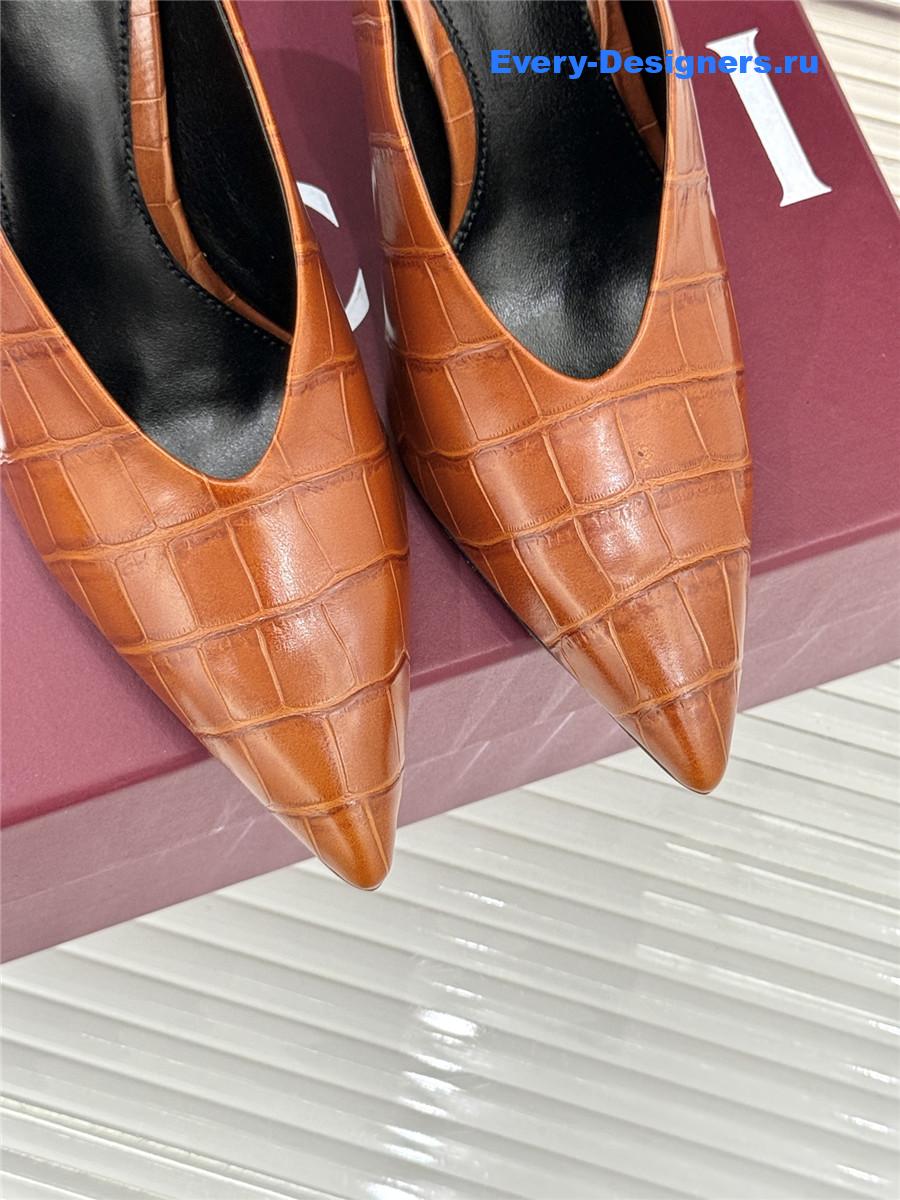 Gvc*1 orange croc-embossed leather mule pumps