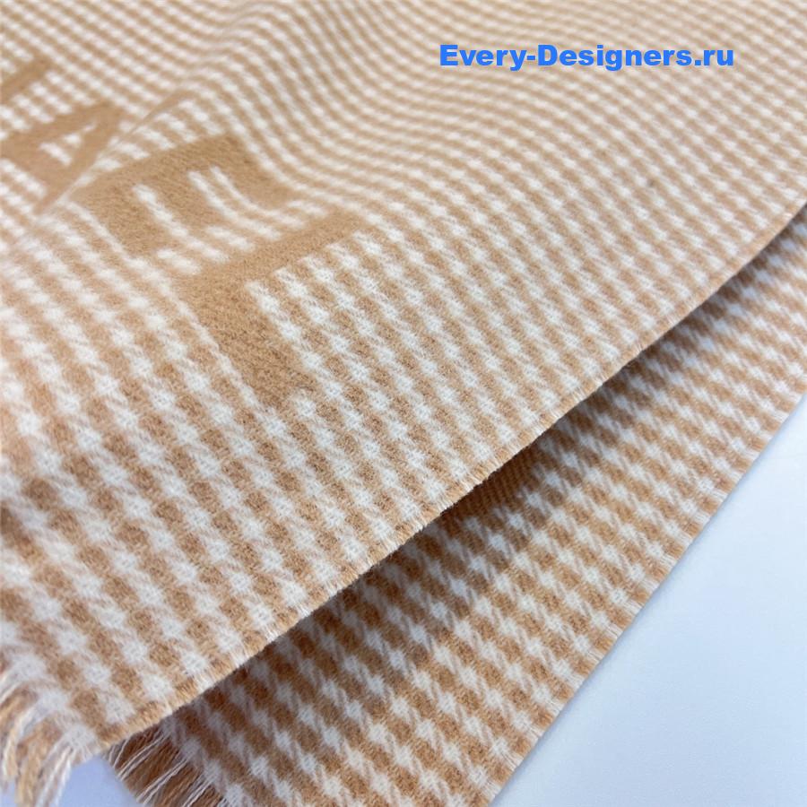 Ch**el beige houndstooth cashmere scarf