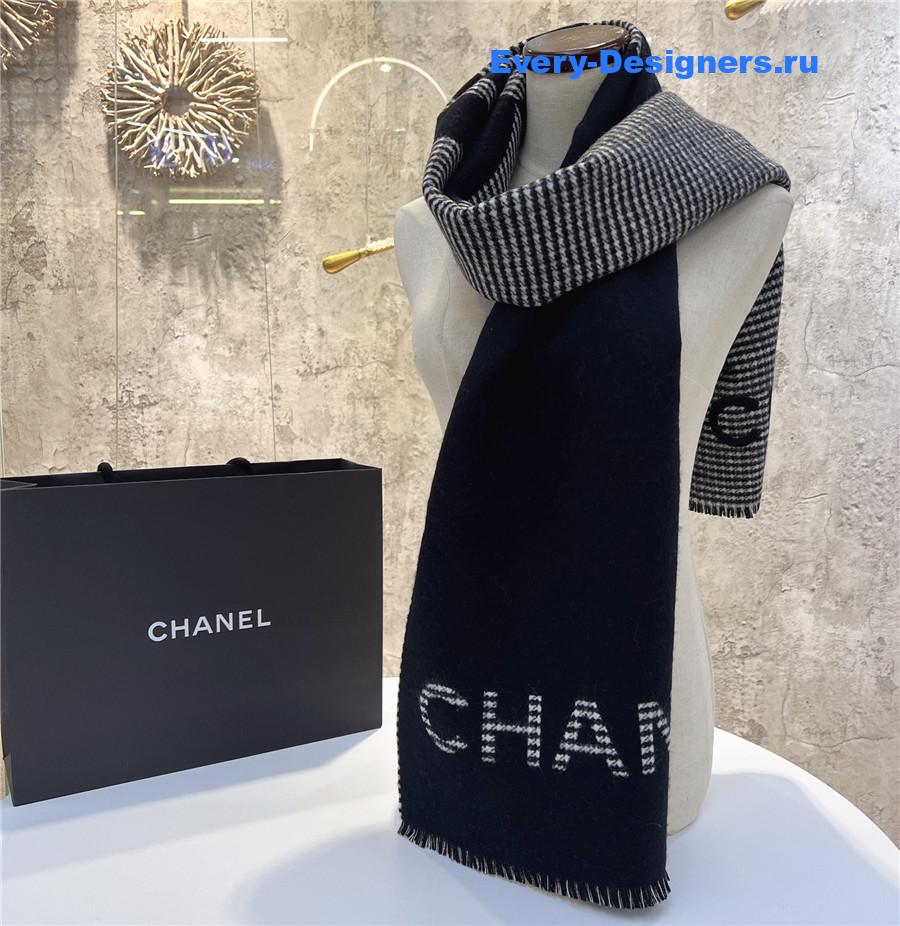 Ch**el black houndstooth cashmere scarf
