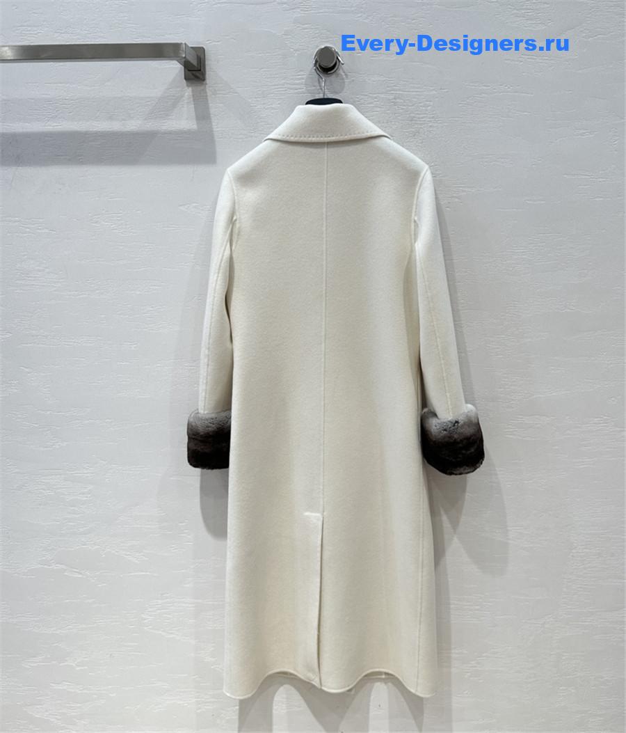 D10r white double-breasted cashmere coat