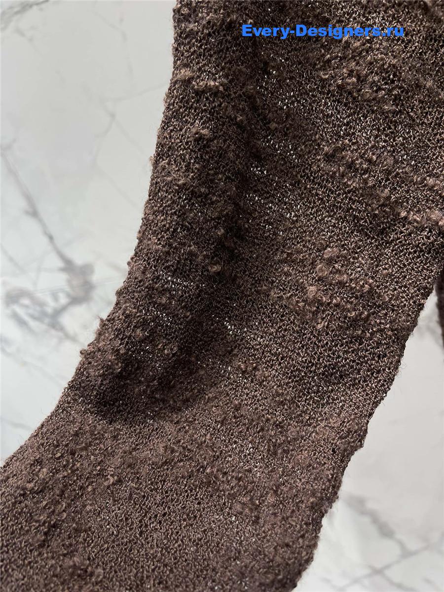 D10r loose brown long-sleeved knit top