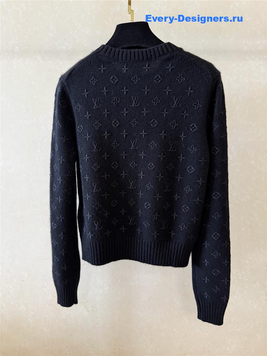 l0vis Vvtt0n black monogram embellished wool crewneck