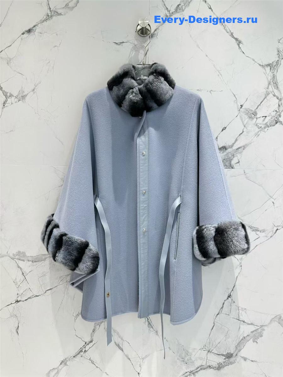 L0r0 P1ana light blue salzburg cashmere cape