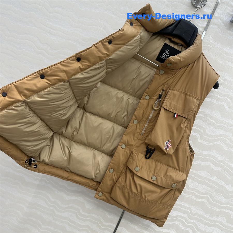 Moncler Grenoble Tongass Down Field Vest
