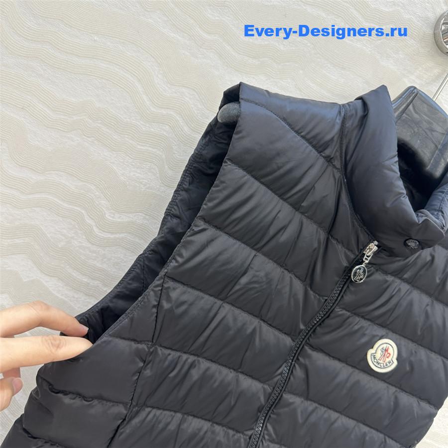 Moncler Black Igens Vest Down Vest