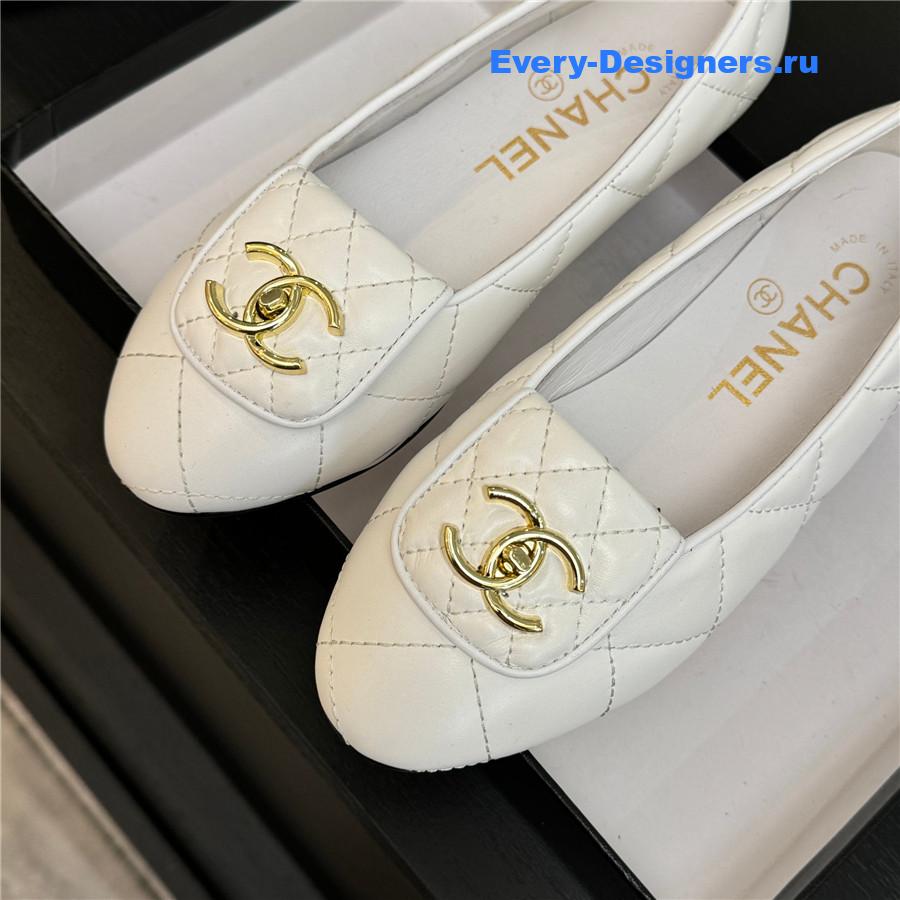 Ch**el white quilted turn cc lock calfskin ballet flats