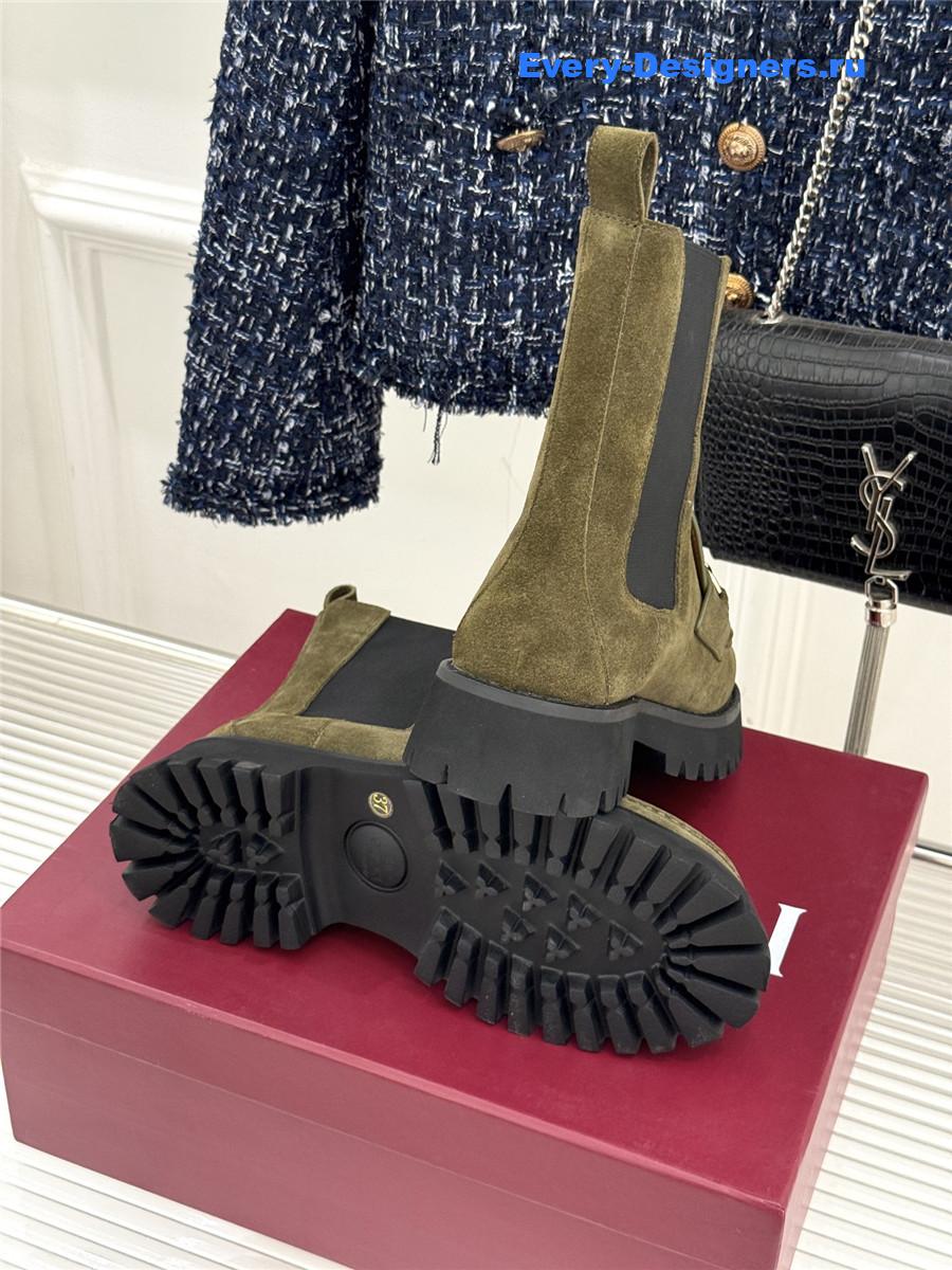 Gvc*1 green horsebit suede ankle boots