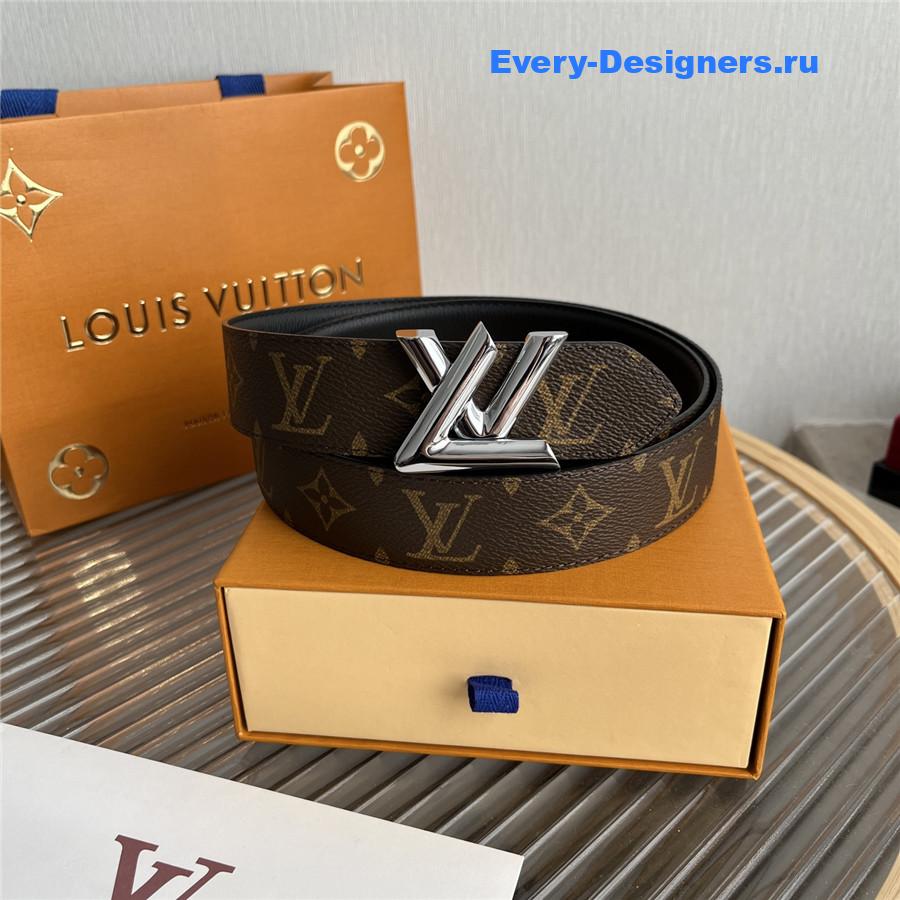 l0vis Vvtt0n silver buckle monogram reversible belt