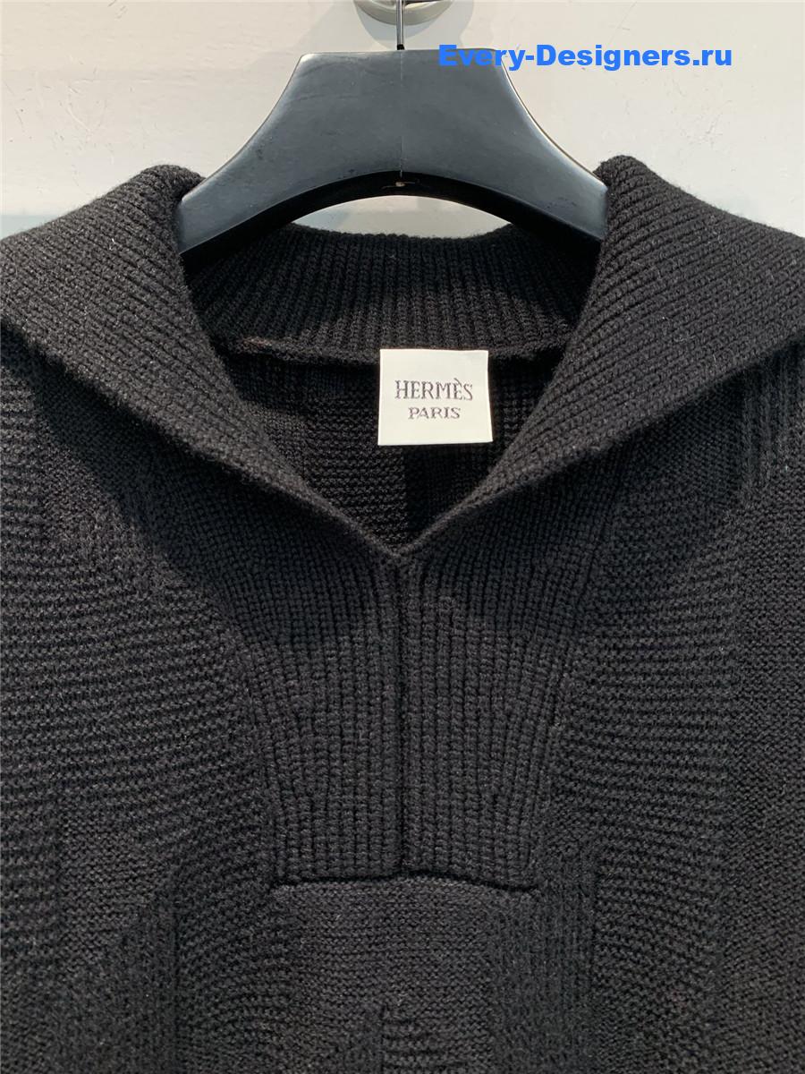 H**me5 black wool cashmere sweater