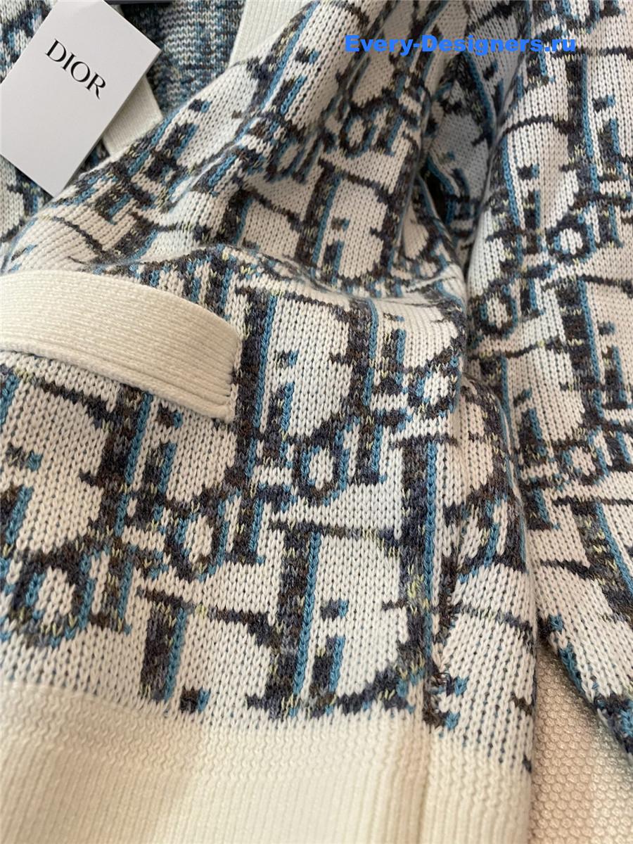 D10r white blue oblique cardigan