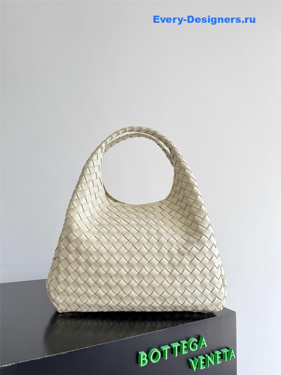 b0tt*ga Ven*ta white campana hobo