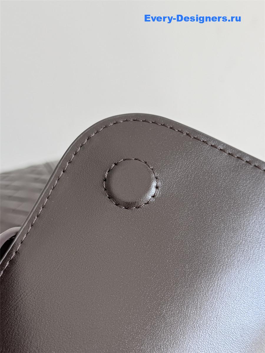 b0tt*ga Ven*ta intrecciato dark brown leather flap briefcase